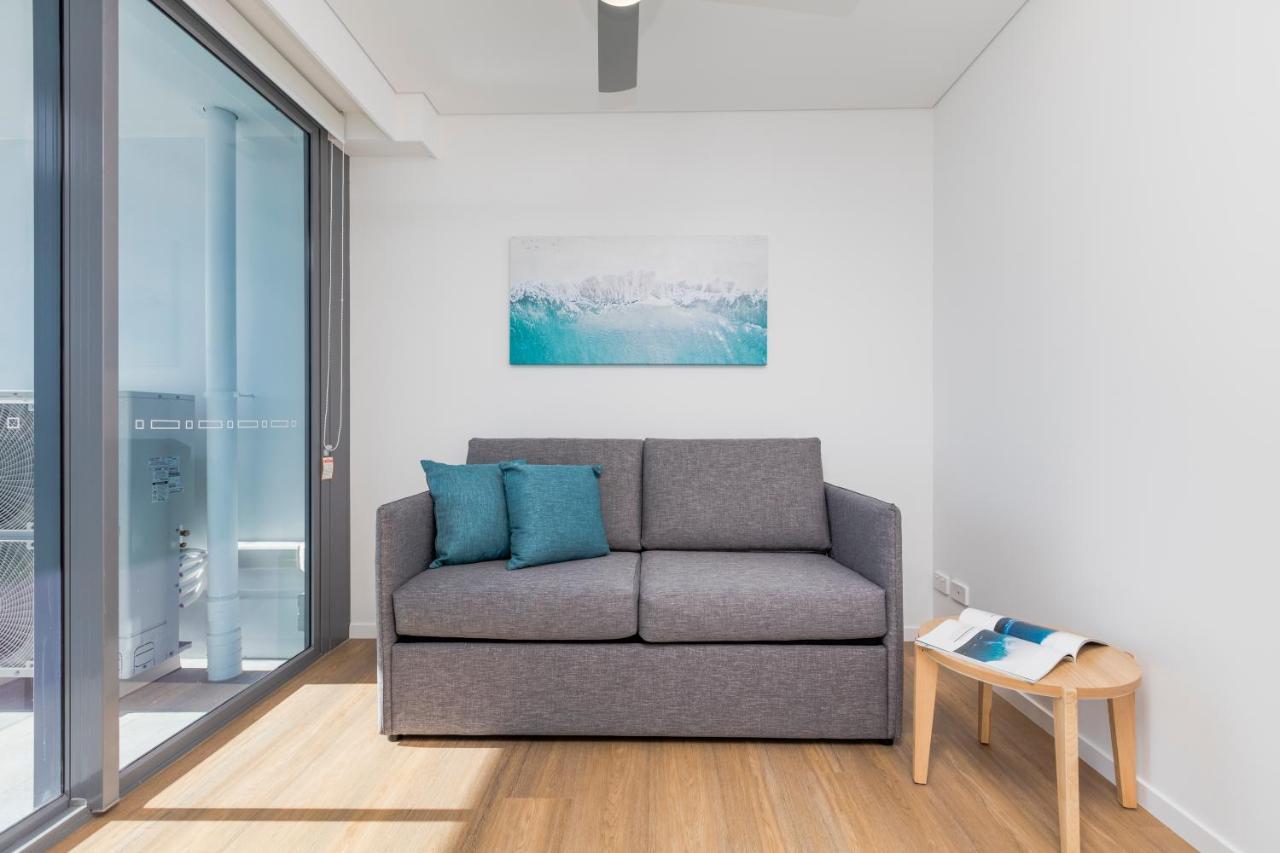 Sky Broadwater Apartments Southport Extérieur photo